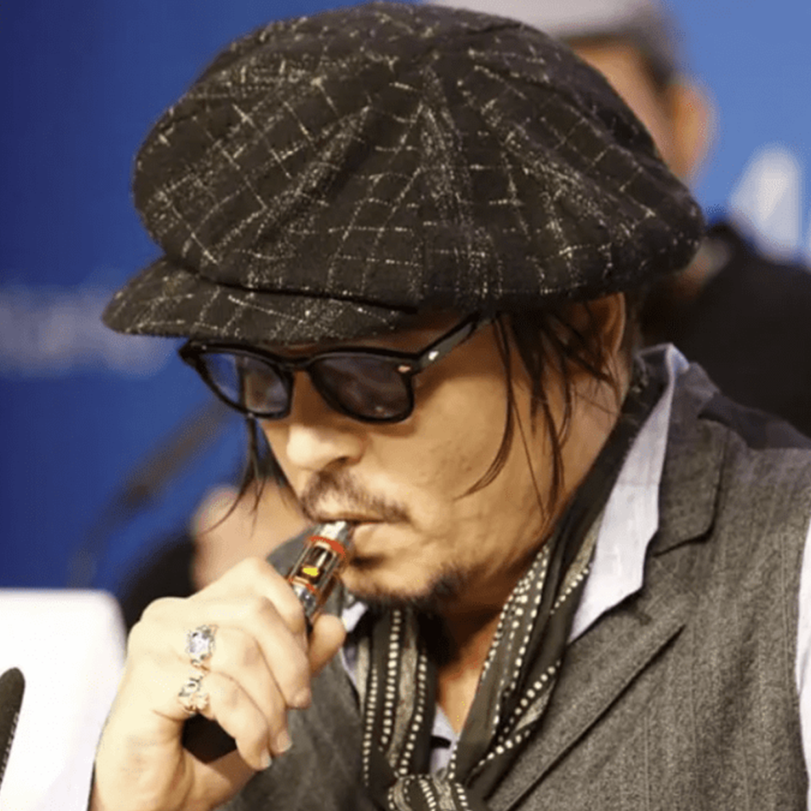 Johnny depp vape